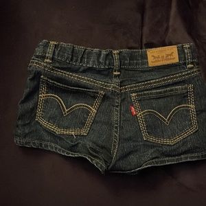 Levi’s denim “Shorty Short” shorts, size 6